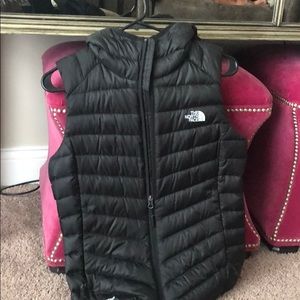 North face vest XS with hood